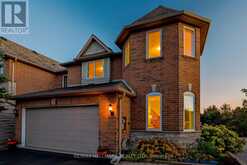 35 EDGEMONT COURT Richmond Hill