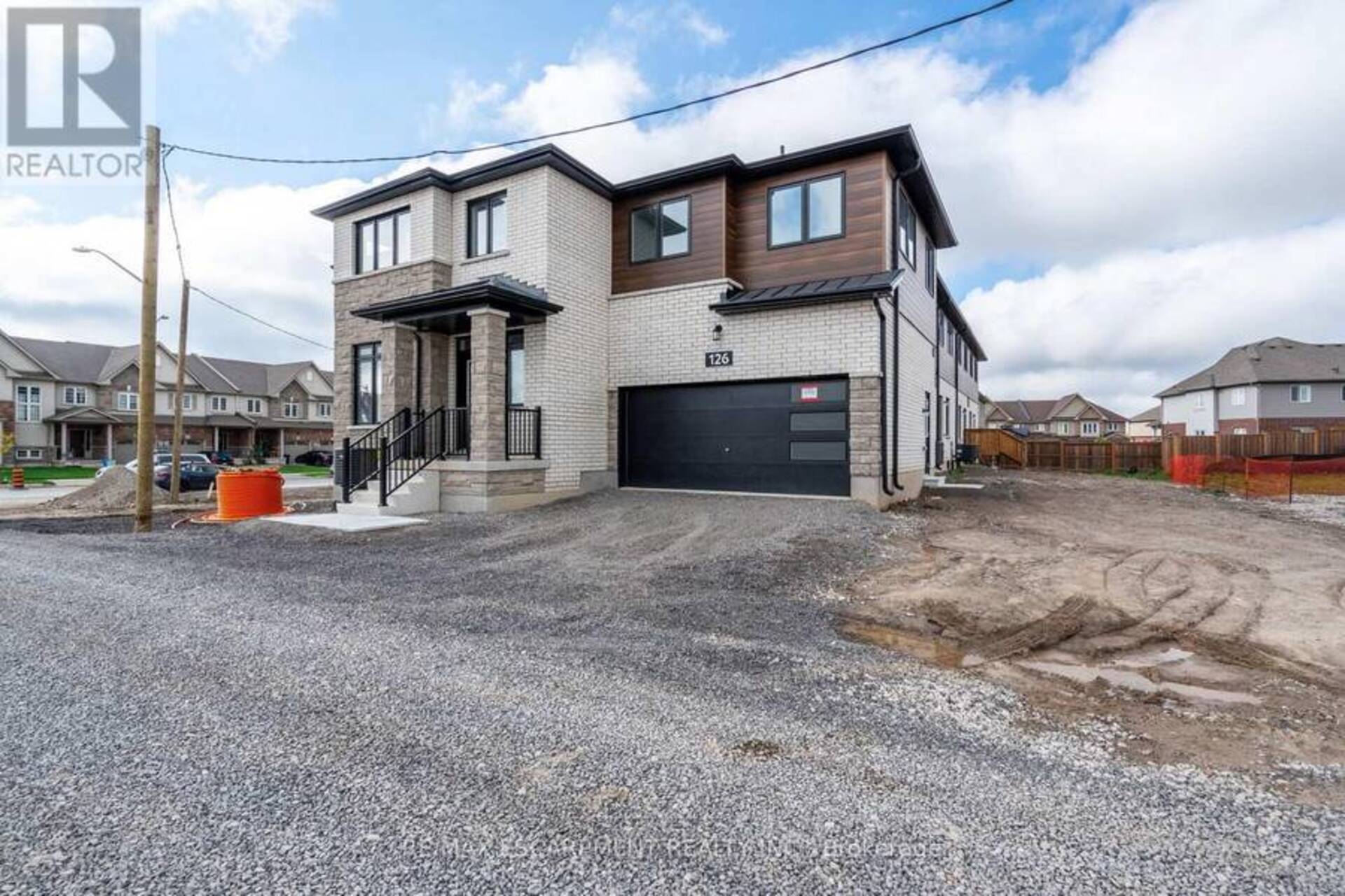 126 PICARDY DRIVE Hamilton 