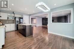 UPPER - 93 CRAFTER CRESCENT Hamilton