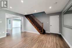 UPPER - 93 CRAFTER CRESCENT Hamilton