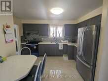 MAIN FL - 7 LEESWOOD CRESCENT Toronto 