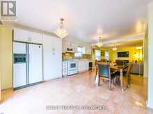 15 SQUIRE DRIVE Richmond Hill 