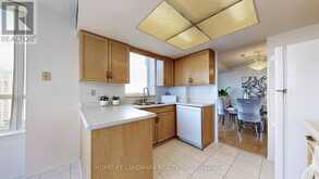 1405 - 30 THUNDER GROVE Toronto 