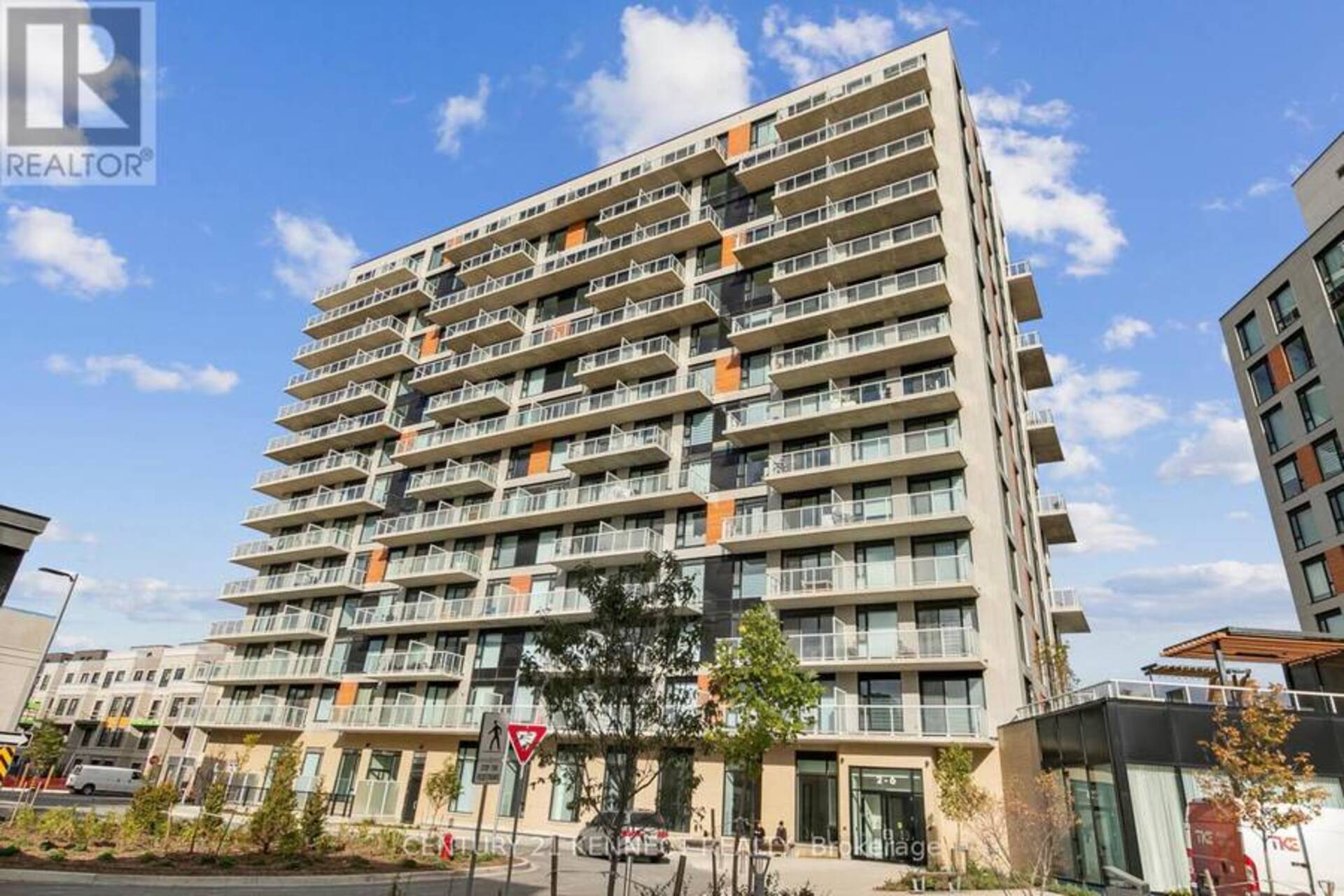 931 - 2 DAVID EYER ROAD Richmond Hill