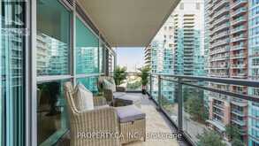 811 - 100 WESTERN BATTERY ROAD Toronto