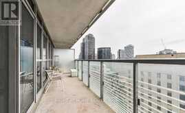 2203 - 386 YONGE STREET Toronto 