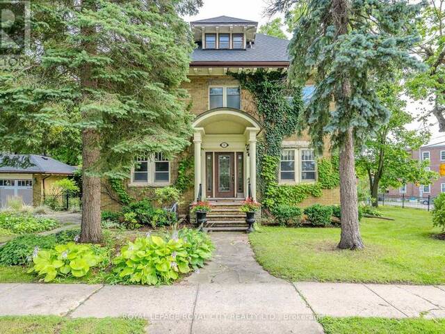 2 ARDMAY CRESCENT Guelph  Ontario