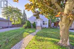 19 BEAUCOURT ROAD E Hamilton 