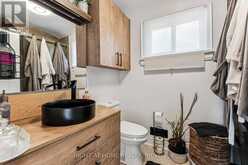 15 SINGLETON ROAD S Toronto 