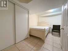 ROOM 4 - 42 FAIRCHILD AVENUE Toronto 