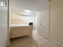 ROOM 4 - 42 FAIRCHILD AVENUE Toronto 