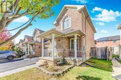 16 CANOE GLIDE LANE Brampton 