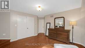 16 GRAND OAKS COURT Brampton 