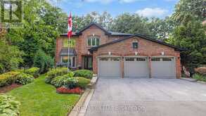 16 GRAND OAKS COURT Brampton 