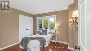 16 GRAND OAKS COURT Brampton