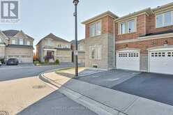 35 THORNAPPLE LANE Richmond Hill 