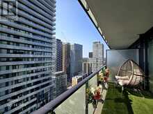 2512 - 185 ROEHAMPTON AVENUE Toronto 