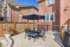 87 MANOR HAMPTON STREET East Gwillimbury 