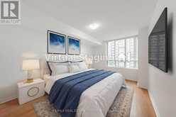 511 - 335 RATHBURN ROAD W Mississauga 