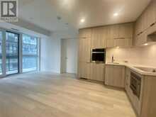 1006 - 39 ROEHAMPTON AVENUE Toronto 