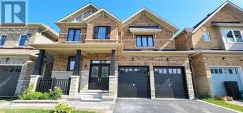 146 BRITANNIA AVENUE E Oshawa 