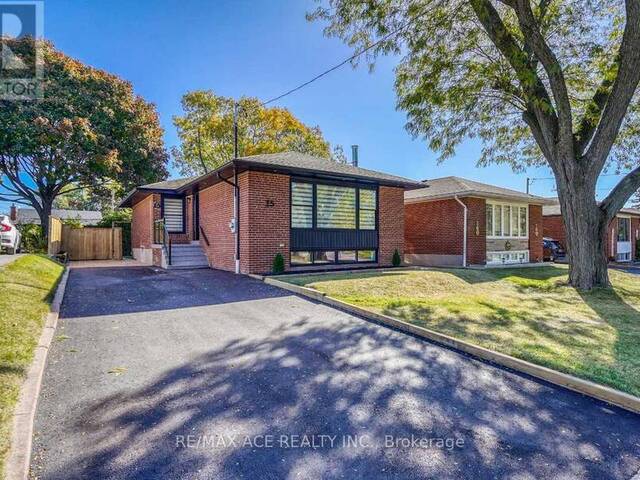 15 WANTANOPA CRESCENT Toronto  Ontario