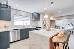 15 WANTANOPA CRESCENT Toronto 