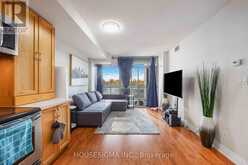 506 - 2464 WESTON ROAD Toronto 