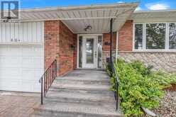 46 A COURTON DRIVE Toronto 