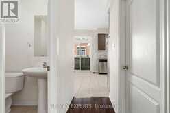 16 - 10 PORTER AVENUE W Vaughan 