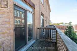 16 - 10 PORTER AVENUE W Vaughan 