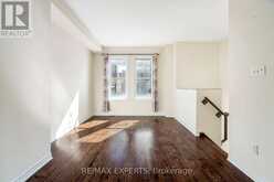 16 - 10 PORTER AVENUE W Vaughan 