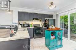 2225 AMBERGLEN COURT Oakville 