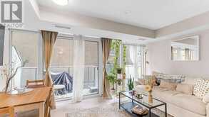 402 - 126 SIMCOE STREET Toronto 