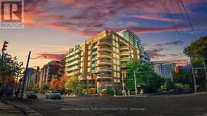 512 - 245 DAVISVILLE AVENUE Toronto 