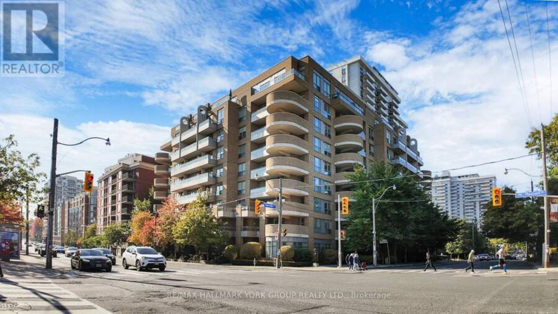 512 - 245 DAVISVILLE AVENUE Toronto 