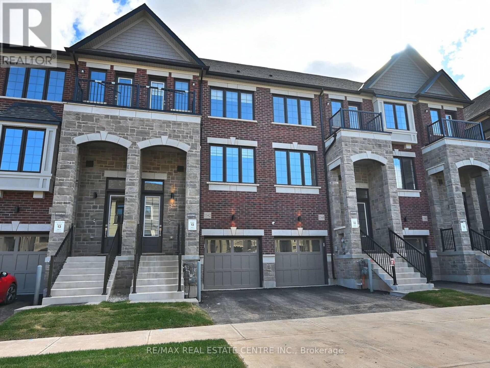 1342 KANIV STREET Oakville