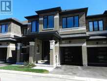 30 BLUEBIRD LANE Barrie