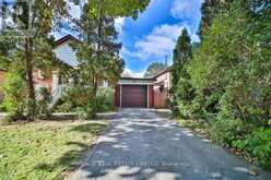 40 COLLINSON BOULEVARD Toronto 