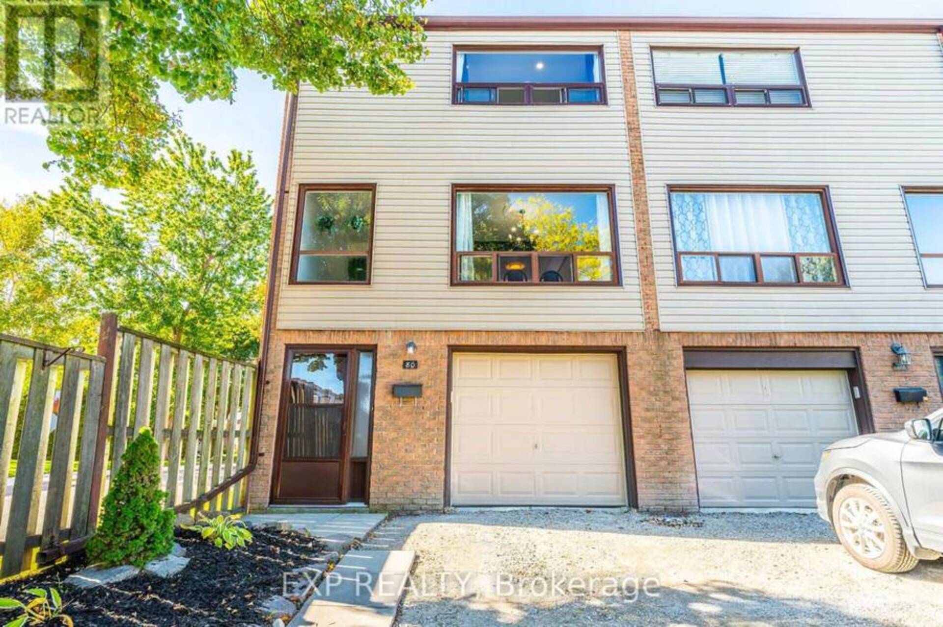 80 - 80 PARK LANE CIRCLE Clarington 