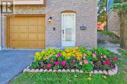 566 SANDHURST CIRCLE Toronto 