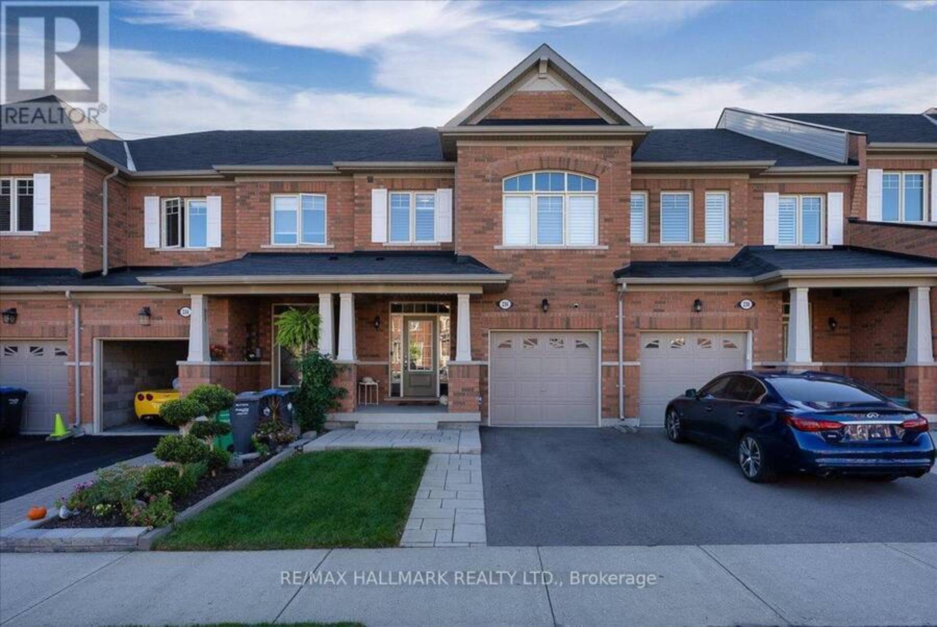 236 SKY HARBOUR DRIVE Brampton 