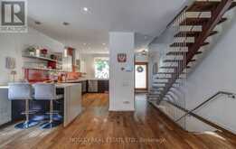 335 HILLSDALE AVENUE E Toronto 