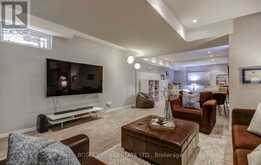 335 HILLSDALE AVENUE E Toronto 