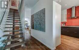 335 HILLSDALE AVENUE E Toronto 