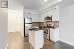 210 - 15 BRUYERES MEWS Toronto 