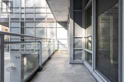 210 - 15 BRUYERES MEWS Toronto 