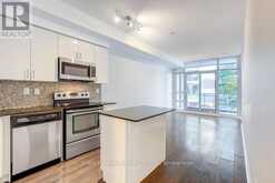 210 - 15 BRUYERES MEWS Toronto 