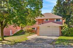 7 COPLAND TRAIL Aurora