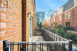 213 - 415 JARVIS STREET Toronto 